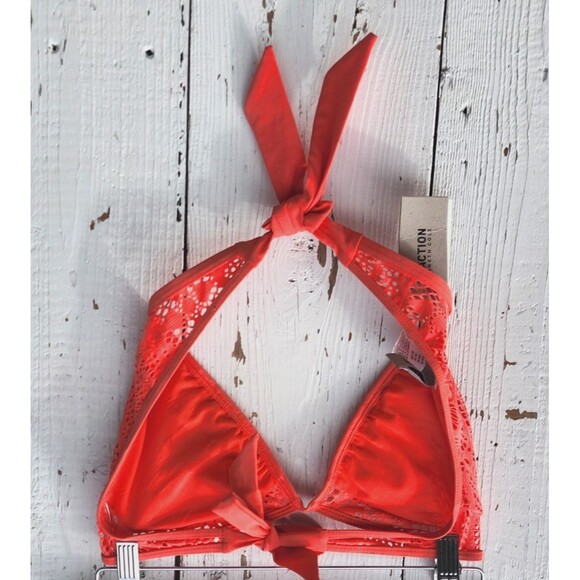 Kenneth Cole Reaction Women's Coral Halter Crochet Lace Bikini Top Sz M - Picture 2 of 4
